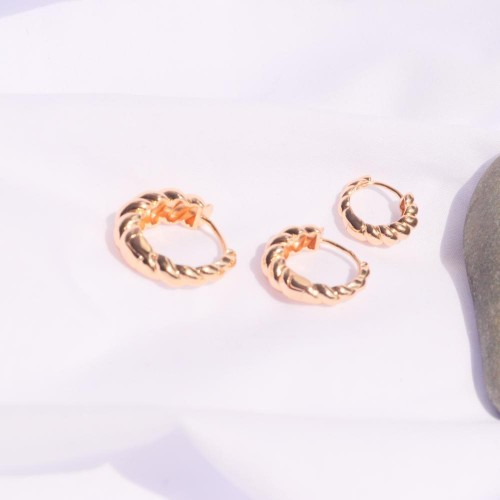 Candonga diseño melcocha covergold dorada