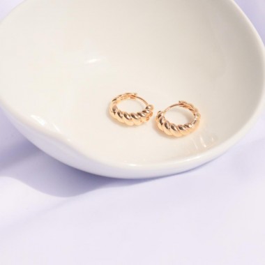aretes dorados